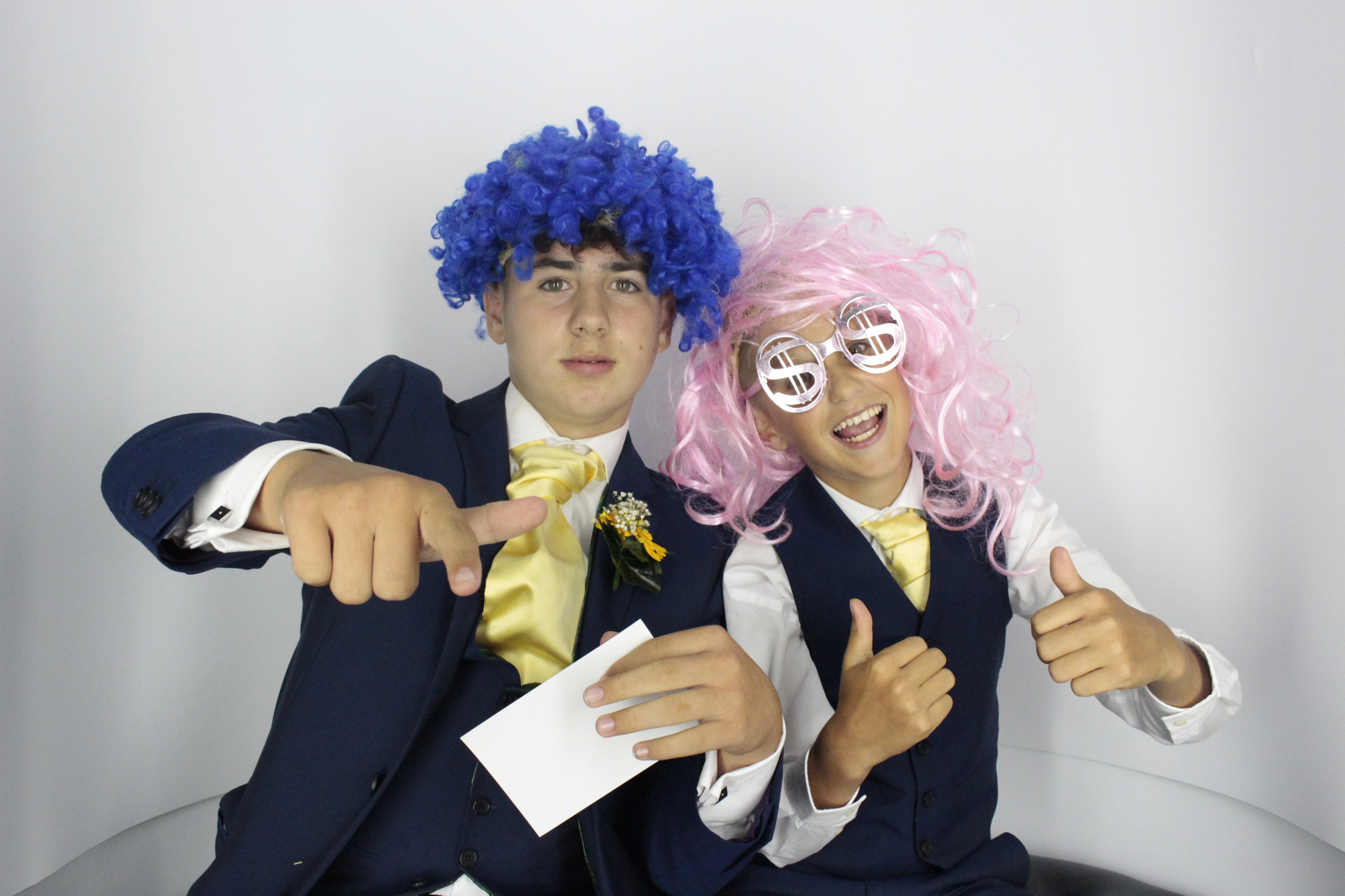  Heather & Daniel's Wedding | View more photos from the event at gallery.myphotoboothexperience.co.uk/u/MyPhotoBoothExperienceLtd/Heather-Daniels-Wedding